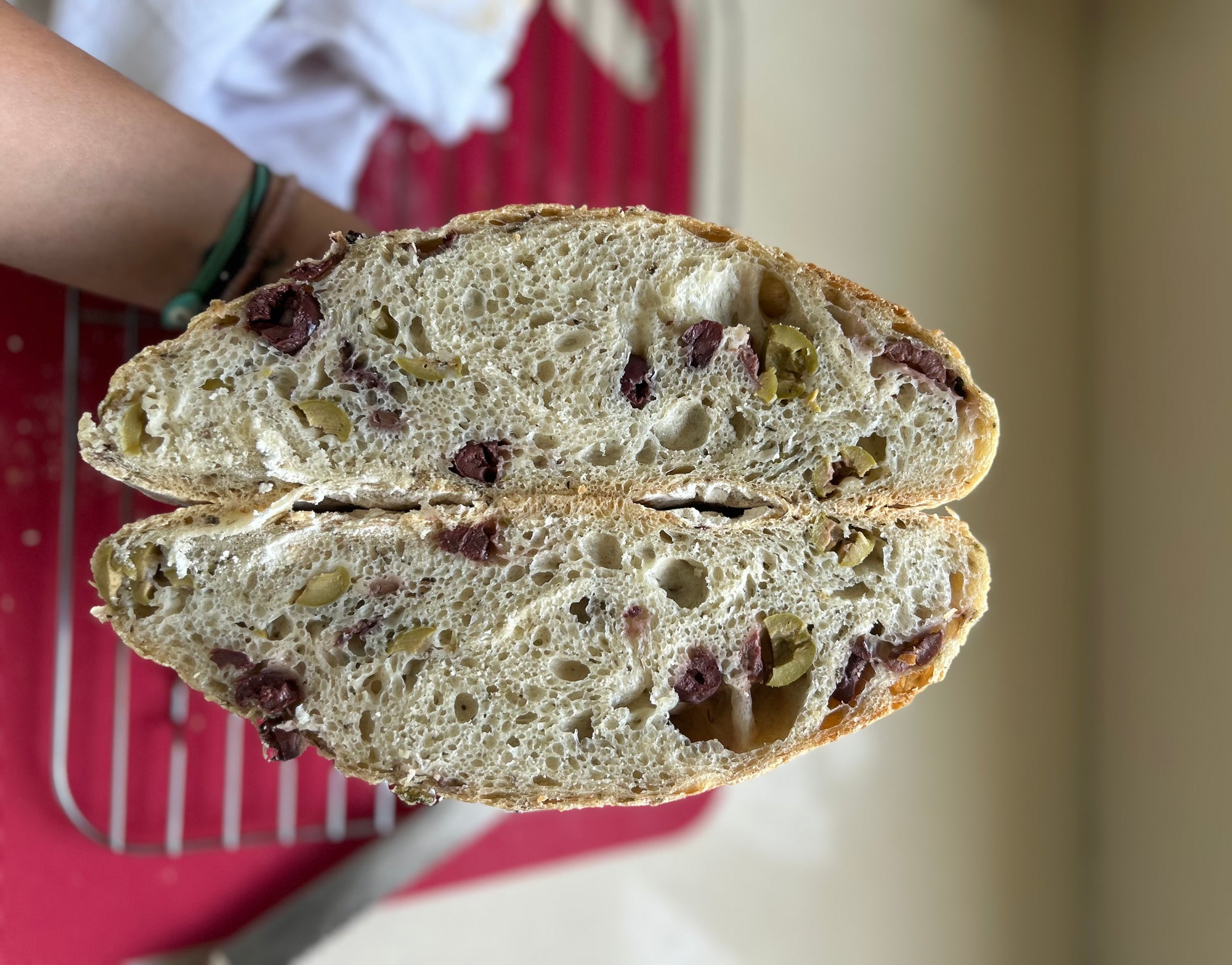 No knead, easy olive bread with black and green olives